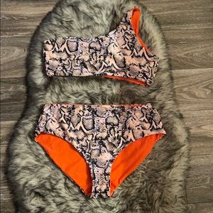 2 piece Bathing suit